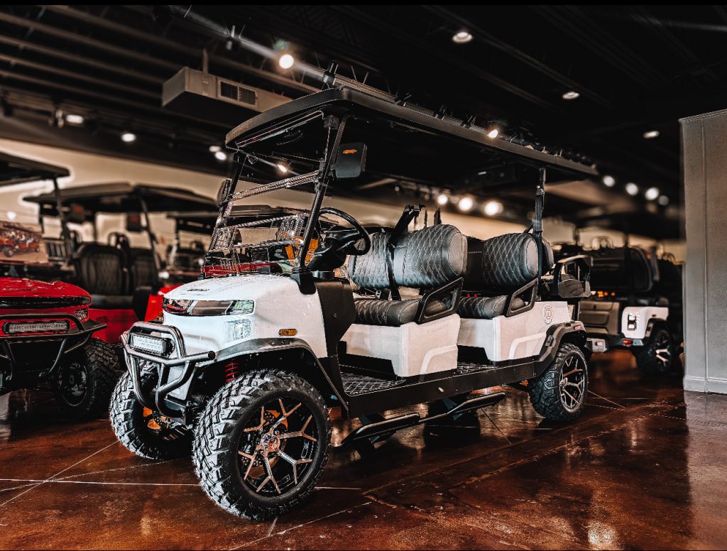 2025 Denago EV Rover XL6